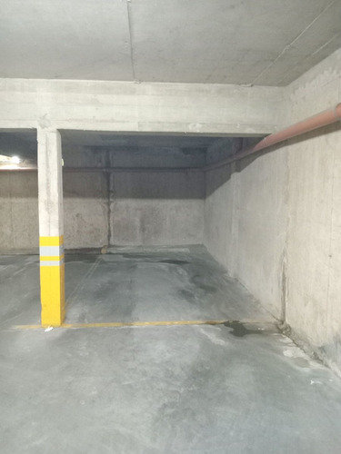 Venta De Cochera En Olivos
