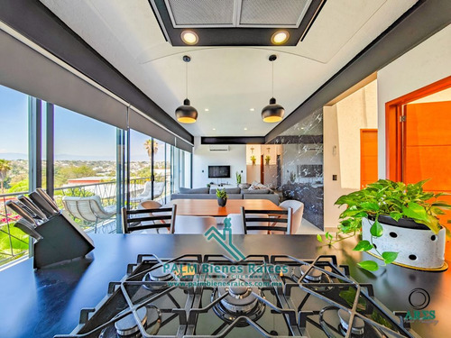 Casa Sola Con Alberca Climatizada, Brisas, 3 Recámaras, 3.5 Baños, 3 Autos, Seguridad 24hrs $6,350,000.00