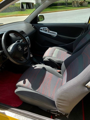 Imagen 8 de 13 de Seat Ibiza Sport Surf