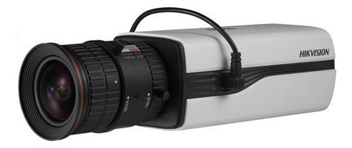 Cámara de seguridad Hikvision DS-2CC12D9T-(A) con resolución de 2MP visión nocturna incluida 