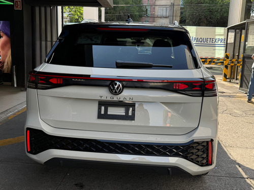 Volkswagen Tiguan 1.4 Tsi R-Line Dsg7