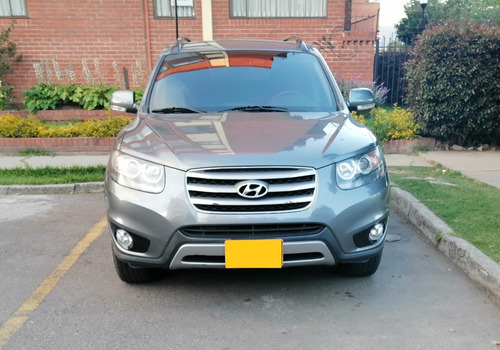 Hyundai Santafe 2.4 Gasolina ,mecanica 4x2 7 Puestos