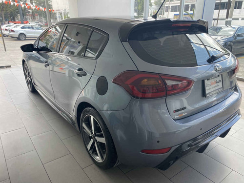Imagen 3 de 14 de Kia Forte Hb 2018 5p Sx, Tm6, Piel, Qc, Ra-17