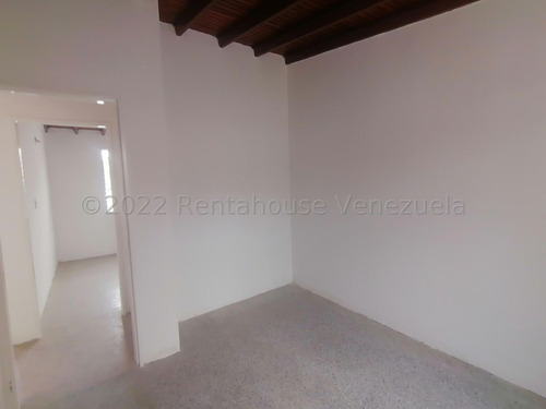 Imagen 11 de 30 de Casas En Venta En El Paraiso, Cabudare, Lara / Código Flex: 22-25101 & 0424 556 57 59 Monica C-