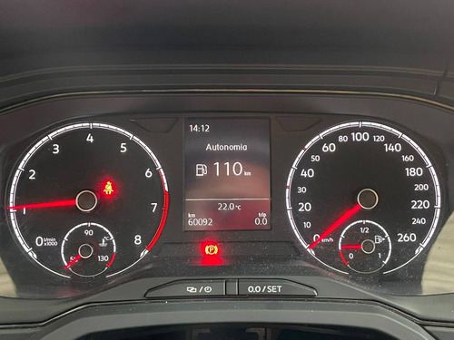 Imagem 8 de 10 de Volkswagen Polo 1.0 Mpi Total Flex Manual