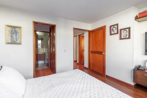 Apartamento En Venta En Cerros De Niza. Cod V8241