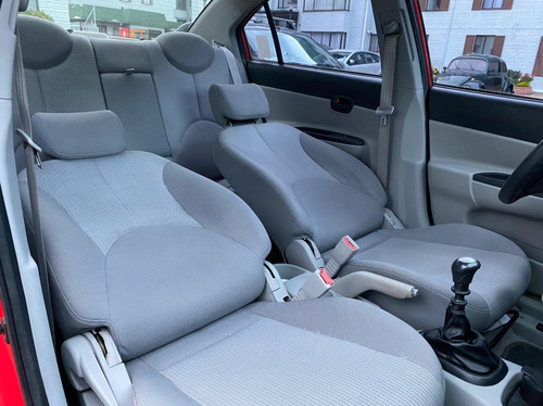 Hyundai Accent Vision