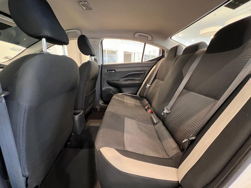 Nissan Versa 1.6 Advance Mt