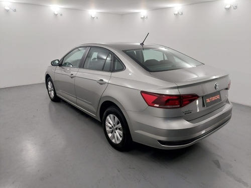 Imagem 4 de 12 de Volkswagen Virtus