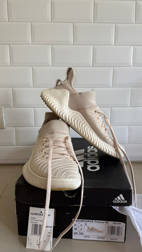 Zapatillas Adidas Mujer (Usado)