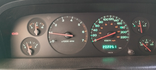 Jeep Grand Cherokee 4.0 Laredo 5p