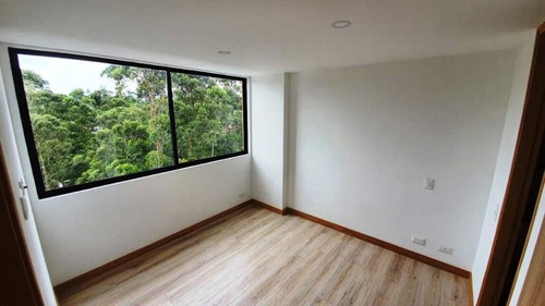 Apartaestudio Para Venta En Rionegro (13660).