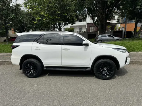 Toyota Fortuner 2.7l