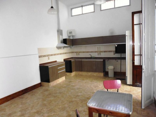 Venta De Casa 4 Dormitorios En Cordón, Excelente Reciclaje!!