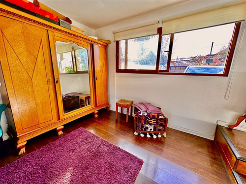Casa En Venta De 4 Dorm. En Ñuñoa