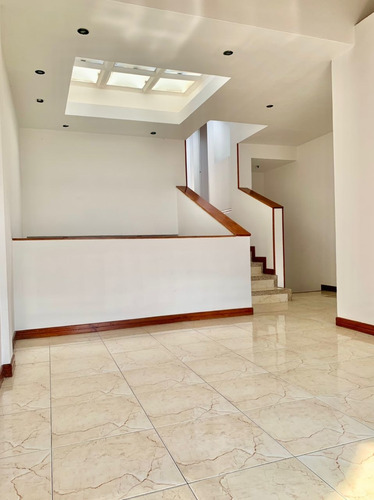 Imagen 2 de 10 de Casa En Venta En Pueblo Nuevo