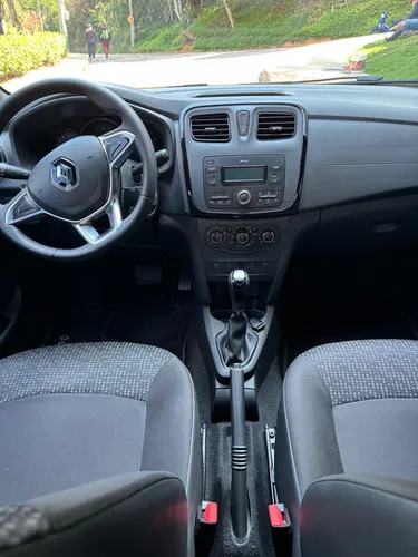 Renault Logan 1.6 Privilege / Intens