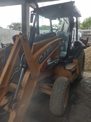 Case 580n 4x2 Ano 2015 Único Dono Com Menos De 3.500 Horas
