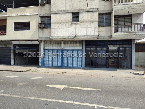 Local Comercial En Venta Av Los Cedros Maracay Con Desposito Negociable Kg:24-21387