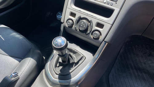 Peugeot 408 2.0 Feline 143cv