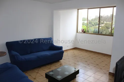 Apartamento En Venta. Res. Marlene. Santa Paula. Cecilia Gutierrez. 25-15158