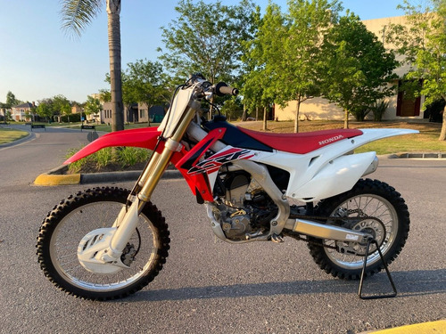 Imagen 4 de 10 de Honda Crf 250 R. Modelo 2017. 34hs De Uso!