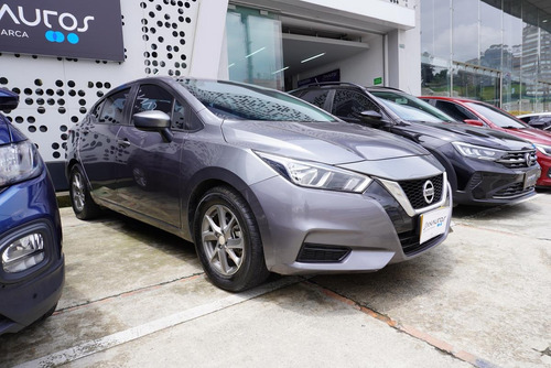 Nissan Versa 1.6 Sense