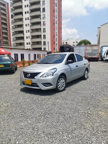 Nissan Versa 1.6 Drive