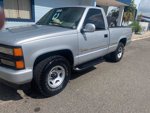 Chevrolet Silverado 4.1 Std 2p Gasolina