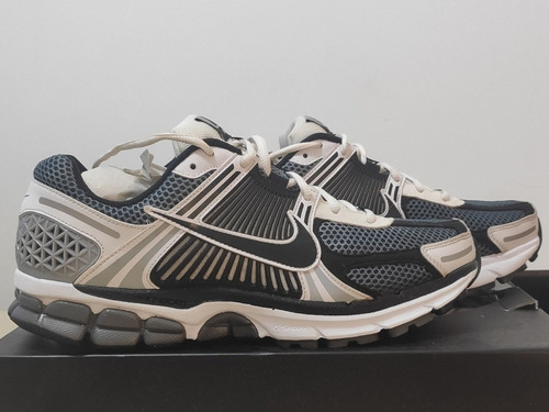 Nike Vomero 5 Limited