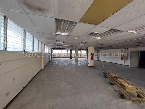 Imagen 13 de 20 de Segunda Planta Edificio En Alquiler Urb. La Lebrun Mls #23-20590