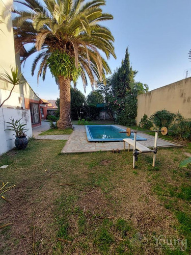 Casa En Venta Bernal Lote Piscina