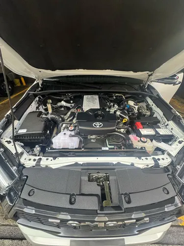Toyota Hilux 2.4 Diesel Srv 4X4