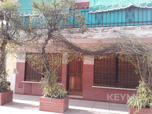 Venta Casa 7 Amb En Villa Celina