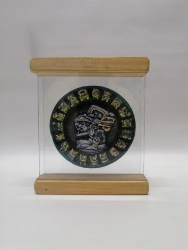 Escultura Calendario Maya En Piedra Cristal Y Madera De Mesa (Usado)