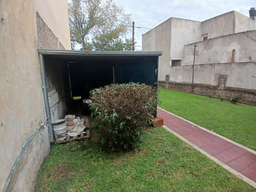Casa En Venta En Caseros