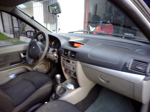 Renault Symbol 1.6 Confort
