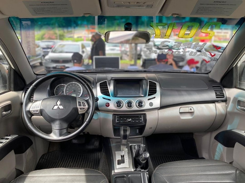 Imagem 5 de 9 de Mitsubishi L200 Triton Hpe 3.2 Branco 2017