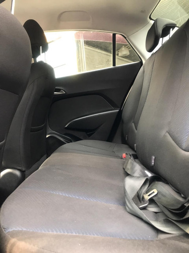 Imagem 11 de 14 de Hyundai Hb20s 1.6 Comfort Plus (flex)