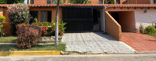 En Venta Casa Guayabal Naguanagua Con Vigilancia, 229816 Acv