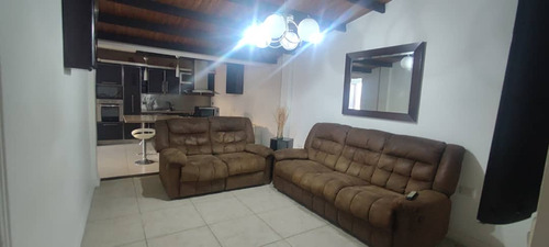 Se Vende Casa En Palma Real, Urb. Agua De Canto Ve02-1832st-ecam