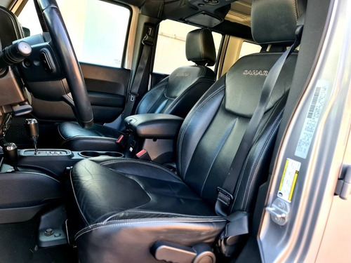 Imagen 11 de 15 de Jeep Wrangler 2016 3.6 Unlimited Sahara 4x4 At