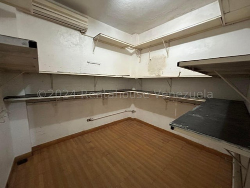 Venta Casa-galpon En Bello Monte 24-20461