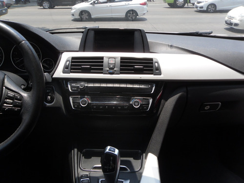 BMW Serie 3 2.0 320ia At