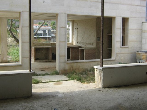 Imagen 4 de 11 de Julio Latouche Rentahousevende En Altos Guataparo Valencia 22-1676