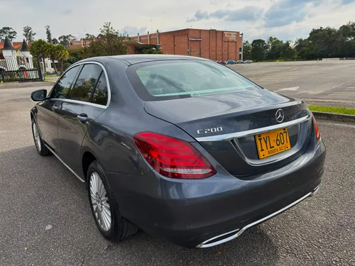 Mercedes-Benz C200 2.0 Exclusive