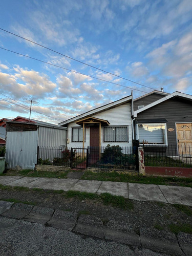 Casa En Sector Oriente, Cercano A Calle 18 De Sept. Osorno