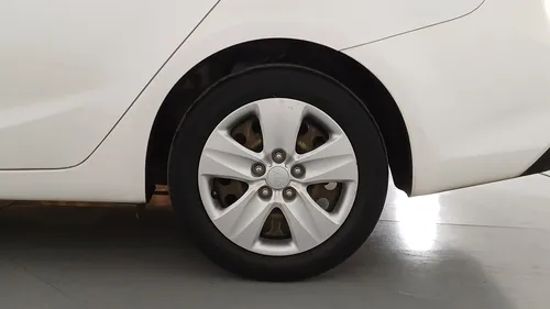 Kia Forte 2.0 L Mt
