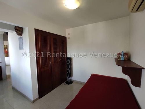 Imagen 17 de 30 de Apartamentos En Venta En Av Los Leones Barquisimeto, Lara 22-9974 Romer Gonzalez Profesional Inmobiliario Renta House