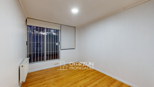 Casa En Venta De 4 Dormitorios 2 Baños 2 Estacionamientos